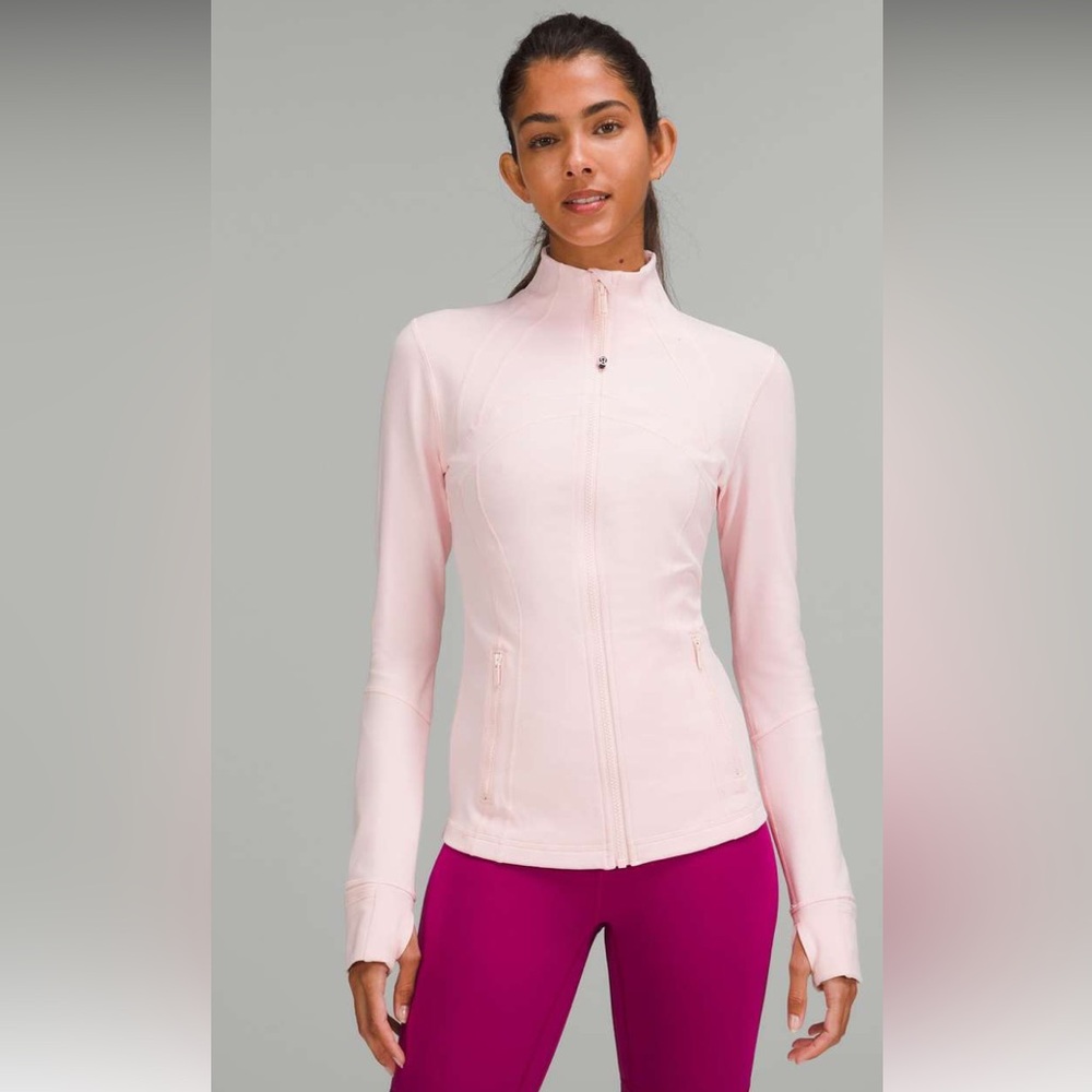 🍋 EUC Lululemon Strawberry Milkshake Define
Nulu Jacket Size 10